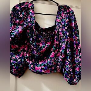 Zara medium crop floral top NWOT
